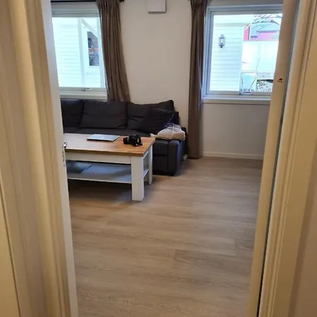 Apartment Studio Leilighet, Hoy Standar, Rett Ved Airport Bergen